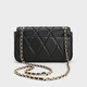 Charles/Keith25 Summer Nuevo producto Fashion Cadena de diamantes Un hombro Crossbody Bag Square Bols