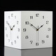Corner nordique double face mural salon créativité simple moderne moderne horloge double face maison à la mode et à l'horloge atmosphérique 9195 Blanc pur et noir Mouvement silencieux domestique à la main de plus de 20 pouces