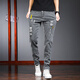 Zengzhi Koreanische Version der zerrissenen Jeans Trendy Retro Hosen für Männer strecken schlanke Füße für Männer 2025 Sommer -Casualhosen 6636 Grau + 6636 Black 2 Strips 27 Taillenumfang 2 Fuß
