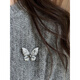 Companion blessing butterfly brooch women's corsage brooch temperament autumn and winter coat small fragrance butterfly black pearl