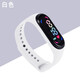 Neues M7 -Armband Männer und Frauen Modetorte Schwimmen wasserdichte Studenten Uhren und Frauen Touch LED Electronic Watch Grau