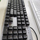 Logitech Second-Hand K845 Mechanische Tastatur, kabelgebundenes E-Sport-Spiel, Büro USB-Schnittstelle, hellvolett graue Farbkombination, brandneue Schlüsselcap, Tee-Scroll 90% neue Tastatur, leicht Gebrauchsspuren, Nr. 104 Tasten