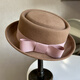 Woodpecker (TUCANO) fashionable camel curly top hat for women, autumn and winter French wool felt hat with bow, elegant flat-top woolen hat for ladies, burgundy light pink high-density fine cotton bow, high weight curly wool concave top hat, adjustable (56-58cm)