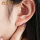 Lao Fengxiang 18K gold pearl earrings for women, fashionable and versatile ear stick earrings, Valentine's Day birthday gift for girlfriend and wife, 18K gold pearl earrings, about 0.1g