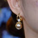 Copper alloy imitation pearl earrings, elegant purple pearl earrings, autumn and winter new style, light luxury, simple and exquisite earrings, 1 pair of classic white pearl earrings, light luxury quality