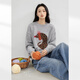 Dialogue (DUIBAI) Art Painting Co-branded Design Sense Niche Jacquard Round Neck Sweater Women's 2025 Winter New Pullover Sweater Korean Gray S