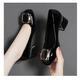 Dadong Mot secret en cuir doux Solide Sole Single Chaussures 2025 Printemps et été Nouveau talon moyen talon épais talon non glissé Light Mouth Chaussures en cuir haut de gamme Chaussures Beibai 37