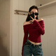 Dofinison burgundy one-shoulder bottoming shirt for women in spring and autumn with long sleeves and slim-fitting sweater off-shoulder clavicle short top burgundy thick L (90-115Jin Jin equals 0.5 kg)
