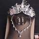 SHIBERMU Crown Crown Tiara Adulto Regalo para adultos de 18 años Accesorios de vestidos de novia atmosféricos de novia de 18 años Cumpleaños de tres piezas Gold (estilo de aguja de oreja)
