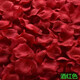 Reputation-free artificial rose petals wedding confession decoration hand sprinkled flowers proposal petal rain wedding room decoration supplies burgundy petals (1000 pieces)
