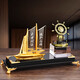 Fashion Fenghuo Office Office Ornaments Gerente General Boss Desktop Ornamentos Atmosféricos Cristal Atmosférico Vailatario Soporte de bolígrafo Negocio Apertura Diamante Diamond Doble Sailboat + Piloto Piloto Timón