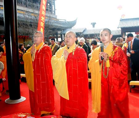 如何给财神开光（为财神开光技巧)