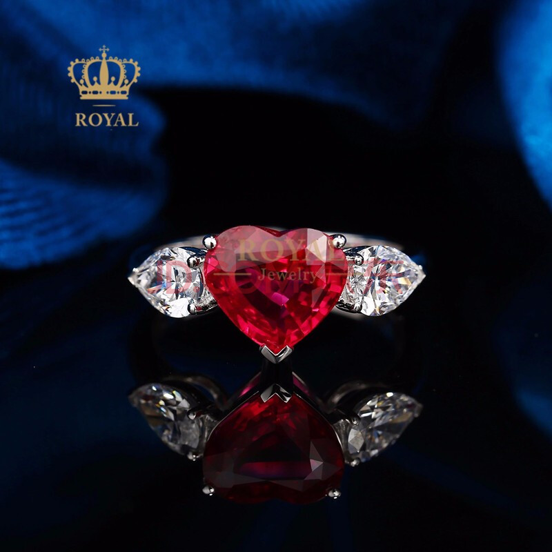 02ct天然无烧心形红宝石戒指配d色钻石18k金镶嵌送老婆送长辈节日生日