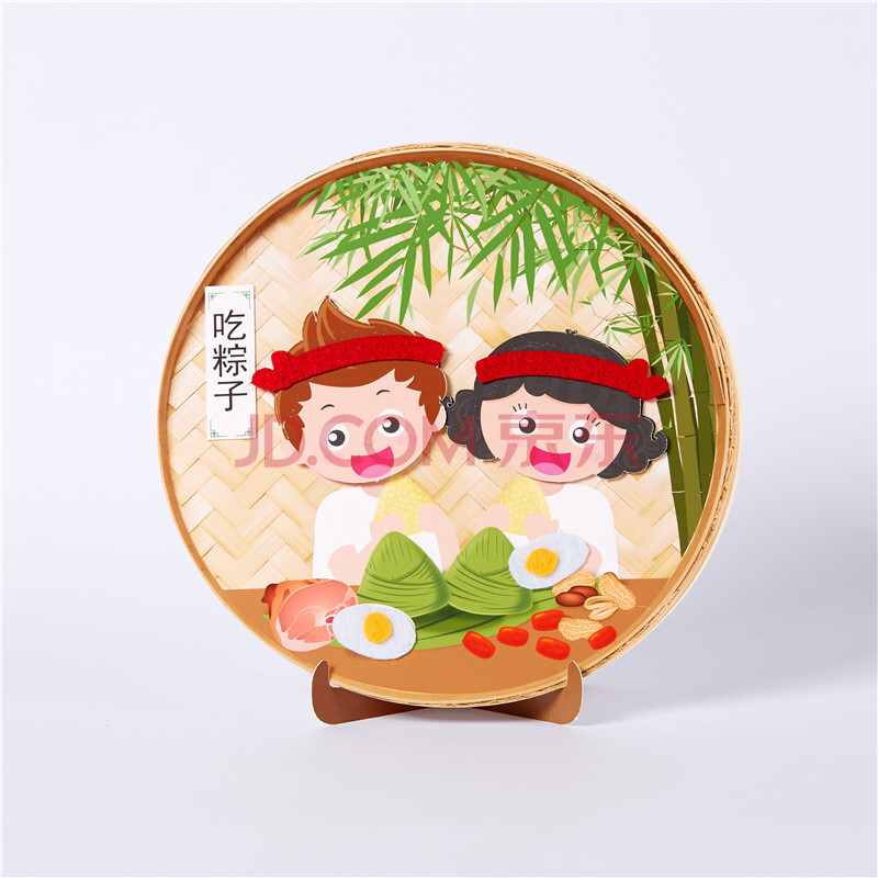 端午节纸盘贴画:吃粽子