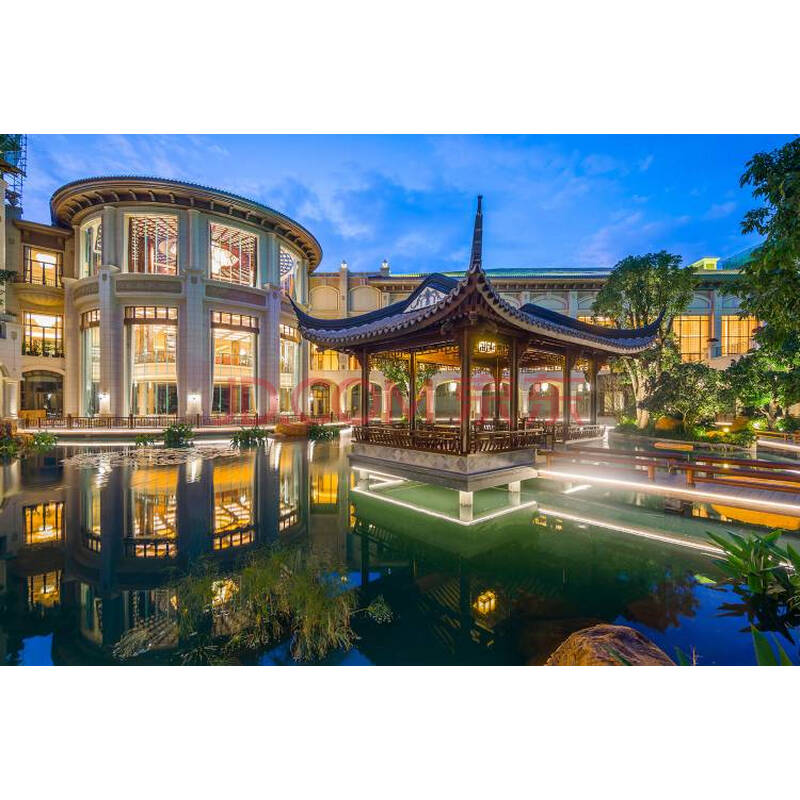 汕尾星河湾酒店商务园景大床房 1晚   早餐1份   单人海鲜自助晚餐 1