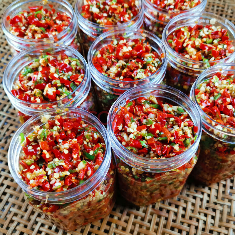 农家手工自制双色小米辣剁辣椒酱特辣油蒜蓉
