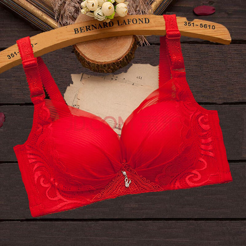 钢圈小胸加厚聚拢文胸舒适性感蕾丝调整型平胸上托a杯胸罩 喜庆红 80b