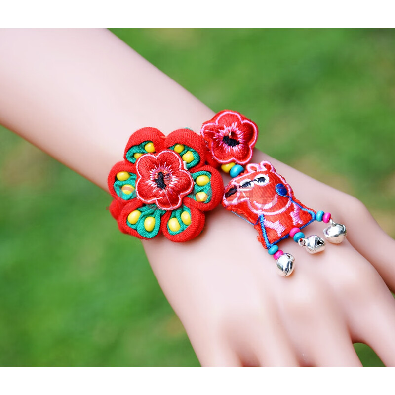 民族风手工布艺铃铛手链舞蹈女复古护腕手饰品简约个性旅游礼品 款