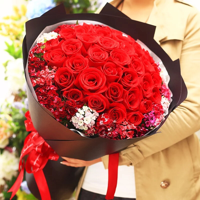 浪漫季节鲜花速递52朵红玫瑰花束生日礼物礼盒花店城送花北京上海广州