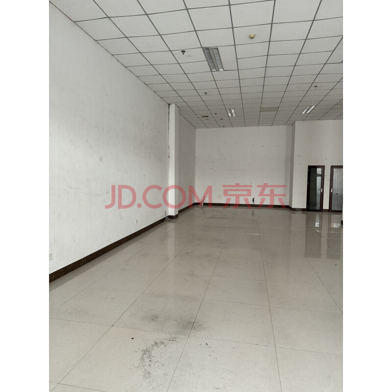 【大朗毛织贸易中心】东莞市迪美龙服饰有限公司所有登记在东莞市大朗资产经营管理有限公司名下位于东莞市大朗镇富康路233号大朗毛织贸易中心3-A012的不动产