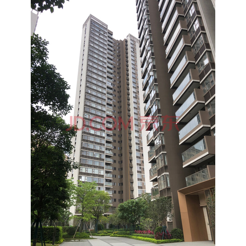 【万科瑧山悦花园】被执行人方炯权名下位于广东省东莞市厚街镇飞翔路1号万科瑧山悦花园怡景苑9栋20层2004号的房产