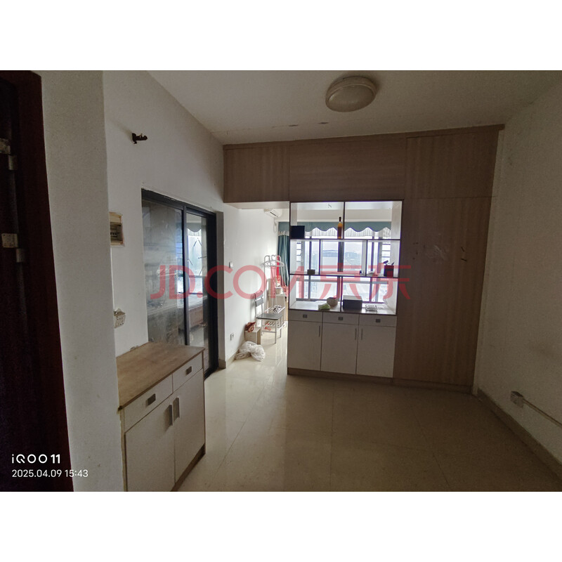 【新世纪•领居】东莞市大岭山镇矮岭冚村、新世纪•领居130栋1002(不动产权证书号:粤(2019)东莞不动产权第0260877号)及室内动产一批
