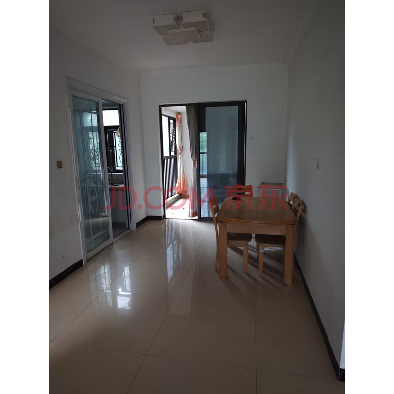 【盛世山湖名居】东莞市松山湖高新技术产业开发区青田路7号盛世山湖名居5号楼304