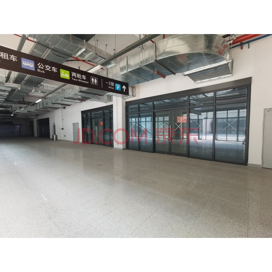 贵港市高铁站站前广场1楼12间商铺及配套（约2000㎡）场地10年租赁权