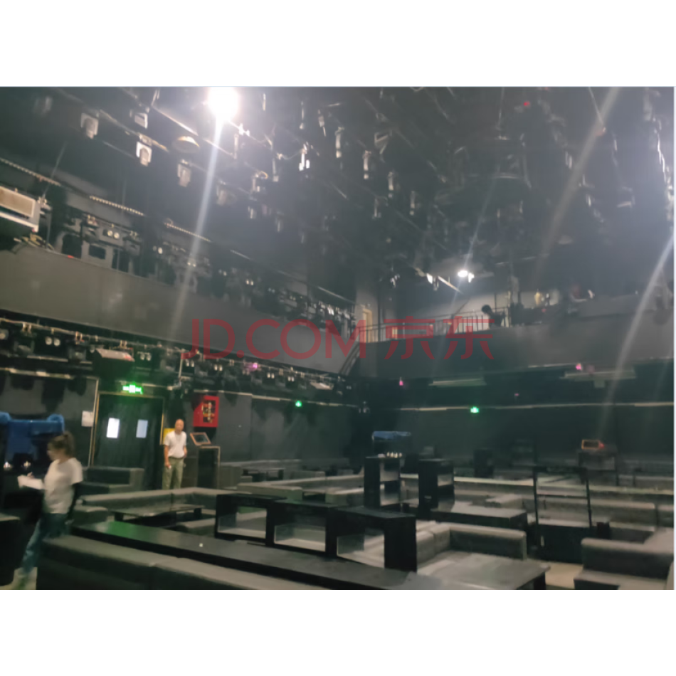 位于恩施市舞阳街道办事处金子坝村（现代家居城）8号楼地下商业幢1197号等34户商铺