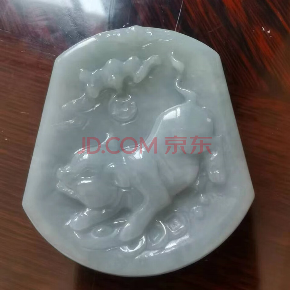 A2 天然翡翠生肖猪牌 JL105-15-022