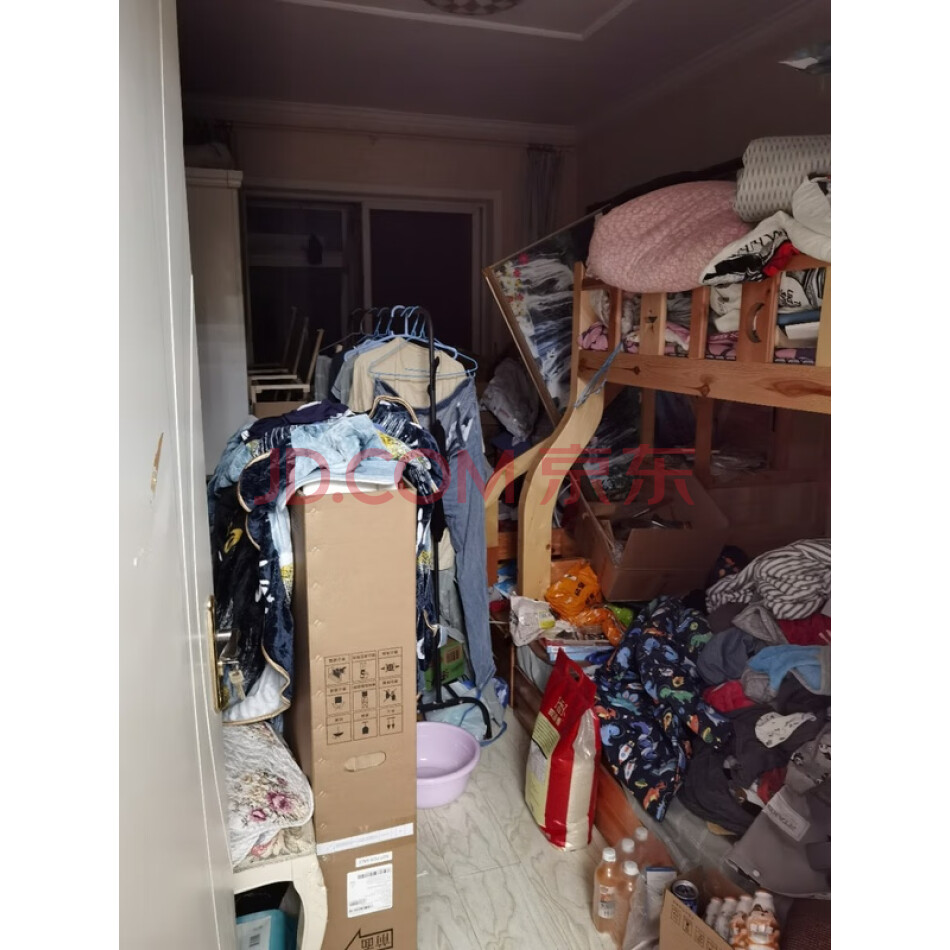 三河市燕郊开发区迎宾路东建行家属楼小区北楼西402号