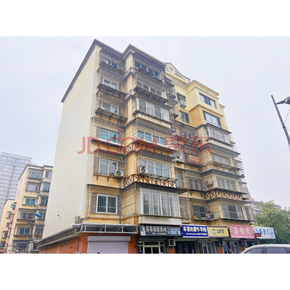 大连市金州区光明街道胜利路86号1单元7层2号