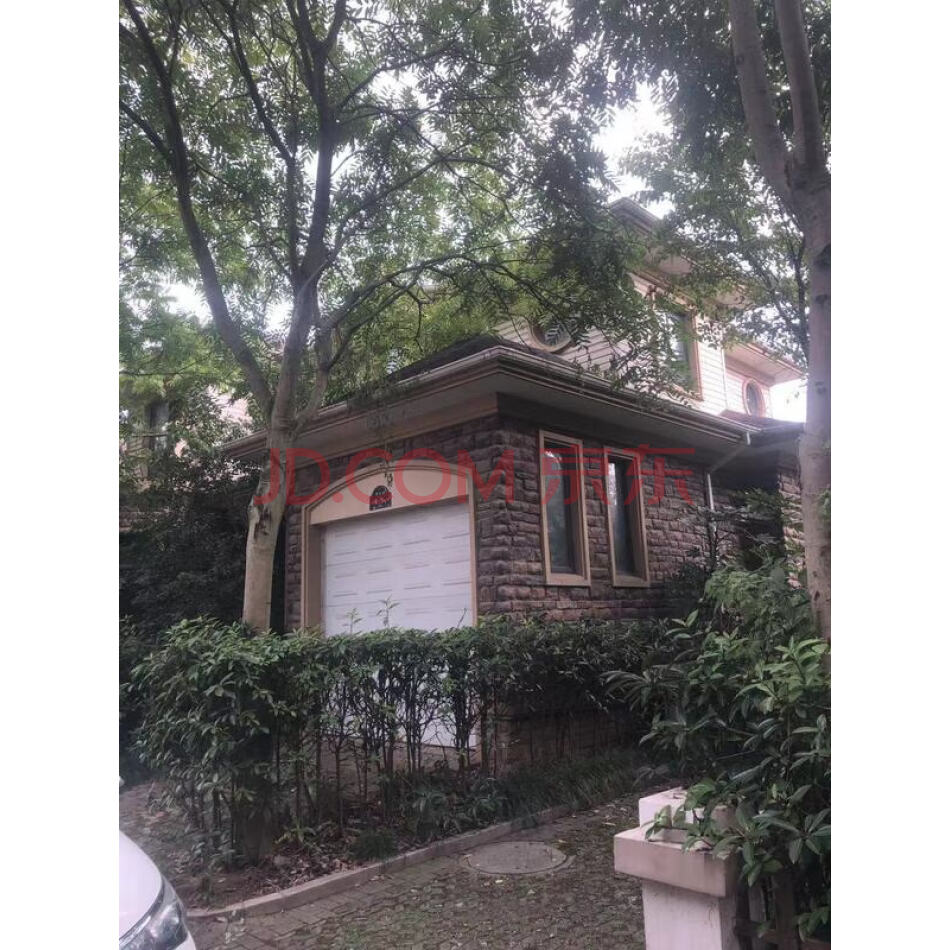 鄂州市花湖开发区航宇香格里拉慧谷区D5号楼1-3层1号（别墅）住宅房地产