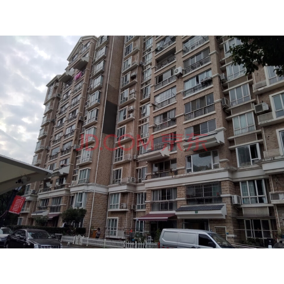 上海市奉贤区奉浦大道95弄93号401室房地产