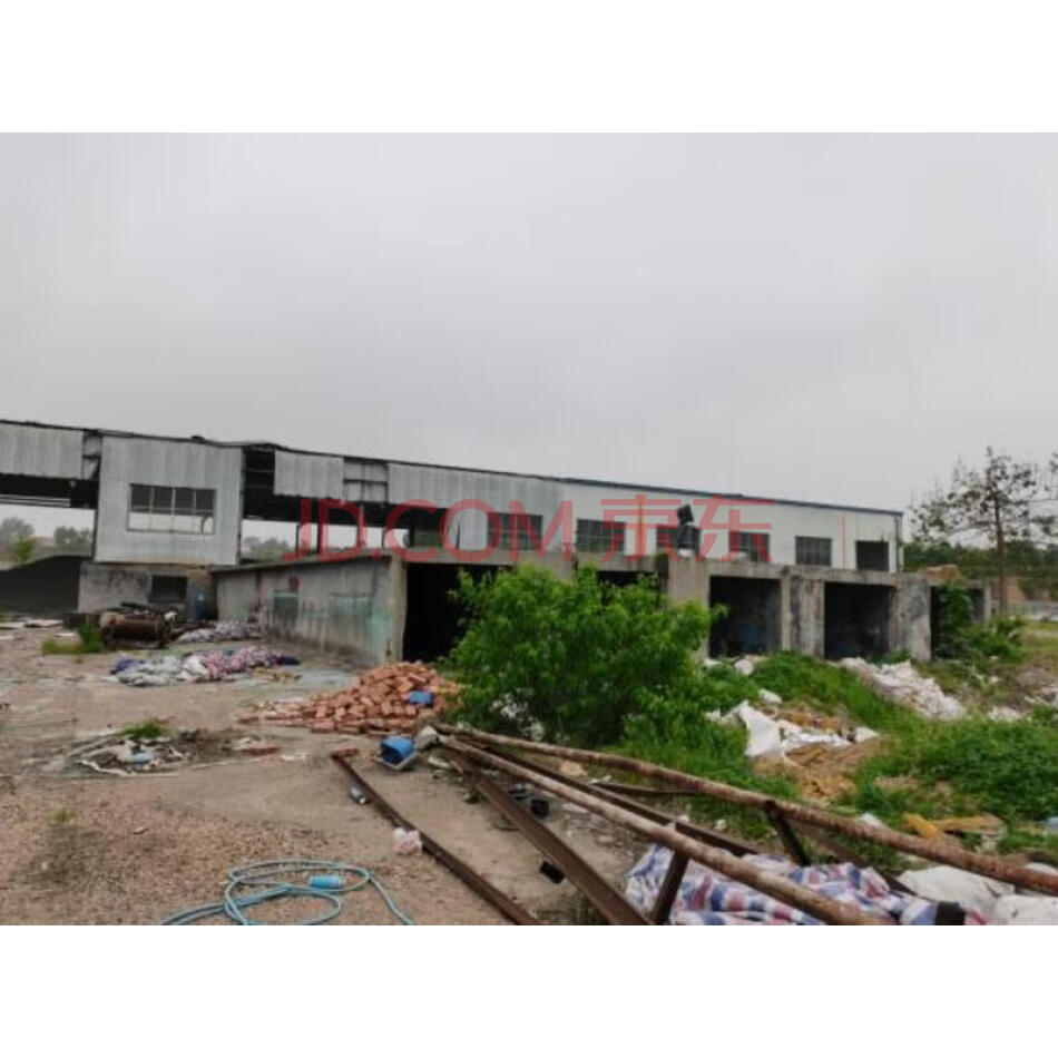 青岛市黄岛区临港虎背山路南、易通热电东土地使用权及地上附着物