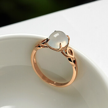 楼上楼御天然a货翡翠冰种起荧莹白k金镶嵌蛋面女戒指11111668 12