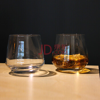 
                                                            
                                                            德国肖特 SCHOTT ZWIESEL 无铅水晶威士忌杯 单一麦芽威士忌杯 洋酒杯礼盒酒杯套装 389MLx1只(拆盒散买)                