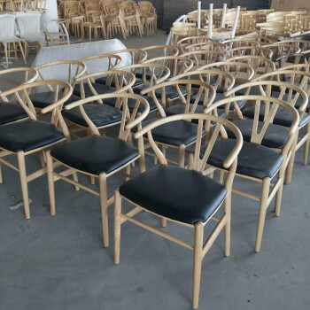 致泽餐厅家具 北欧实木餐椅 简约家用靠背椅 新中式圈椅书椅扶手y椅子 原木色+黑色西皮 白蜡木
