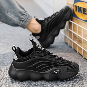 鸿星尔克黑武士男鞋冬季青少年跑步运动鞋男感黑色椰子老爹ins潮 黑色