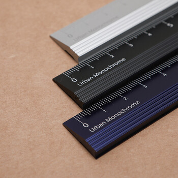 国誉(KOKUYO)都市印象学生高考铝制直尺(18cm)190×20.6×5mm银色 1个装 WSG-CLU18C 国誉(KOKUYO)都市印象学生高考铝制直尺(18cm)190×20.6×5mm银色 1个装 WSG-CLU18C