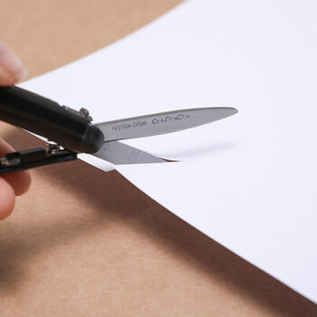 国誉(KOKUYO)学生剪刀·飞特飒飒剪·便携笔款115×10×12.5mm刃长40mm 深蓝1把 WSG-HS321DB 国誉(KOKUYO)学生剪刀·飞特飒飒剪·便携笔款115×10×12.5mm刃长40mm 深蓝1把 WSG-HS321DB