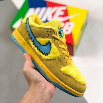 2021秋冬新款sb dunk low跳舞小熊联名毛绒男女情侣运动低帮板鞋 黄色
