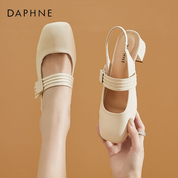 鞋靴>时尚女鞋>女士凉鞋>女士一字带凉鞋>达芙妮(daphne)>达芙妮凉鞋>