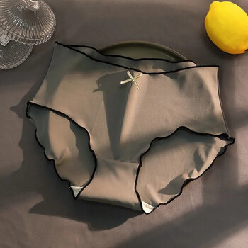 京蝌蝌冰丝少女内裤中腰日系石墨烯13岁初高中学生提臀14塑身三角裤16