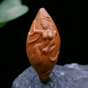 苏魅儿 橄榄核单籽 飞天美女 橄榄核雕文玩单籽男士手把件 定制 2.
