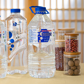 泉阳泉（QUANYANGQUAN）长白山天然矿泉水 大桶装 家庭用水 3L*6桶  整箱塑包装