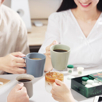 星巴克（Starbucks）精品冻干黑咖啡 随星杯1.0双口味分享装 0糖0脂便携美式2.7g*18颗