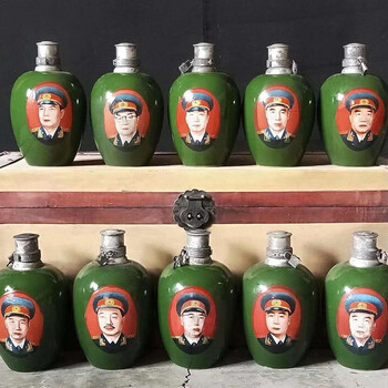 10号1956年"十大元帅老酒一箱,原封未动