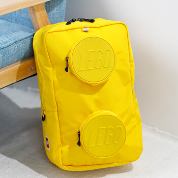 乐高(LEGO)学生书包儿童双肩包休闲背包成人轻便户外多彩生日礼物轻黄20204 乐高(LEGO)学生书包儿童双肩包休闲背包成人轻便户外多彩生日礼物轻黄20204