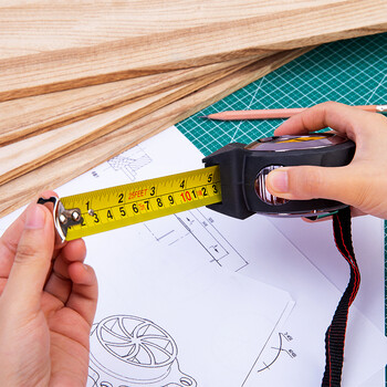 得力(deli)7.5m全包胶自锁钢卷尺 精准测量便携尺子 79552 灰色